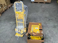 Stanley diverse steekwagens (2x) - afbeelding 1 van  7