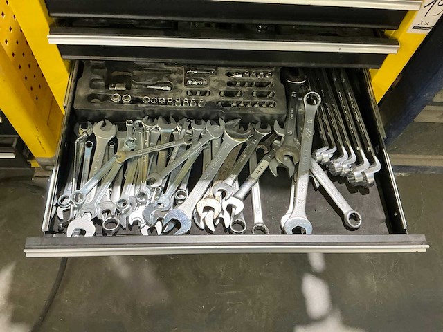 Stanley en berner gereedschapswagen (2x) - afbeelding 7 van  9