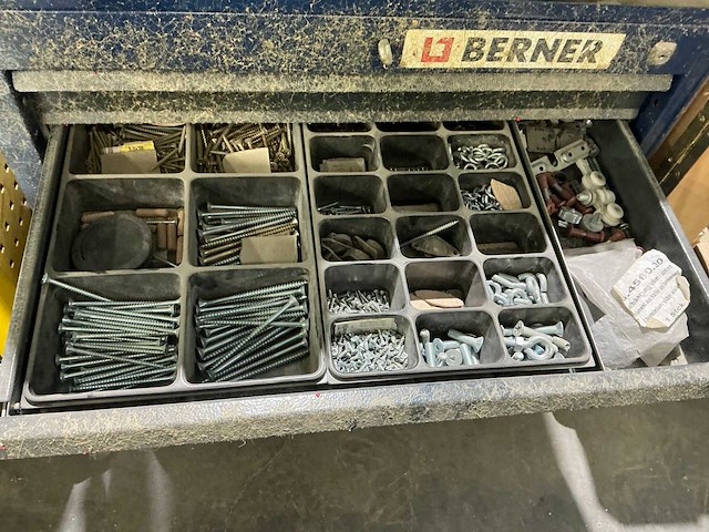 Stanley en berner gereedschapswagen (2x) - afbeelding 8 van  9