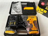 Stanley fatmax fmc041s2 accu slagschroevendraaier + twee accu’s en lader - afbeelding 3 van  10