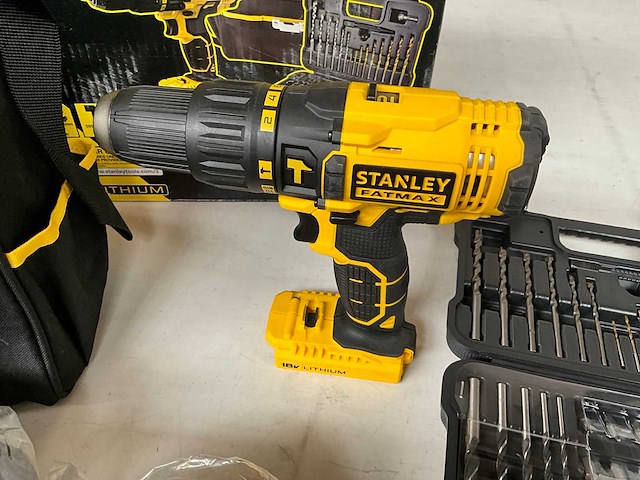 Stanley fatmax fmc626dm2sa-qw kit accuboormachine met accessoires 18v - afbeelding 3 van  10