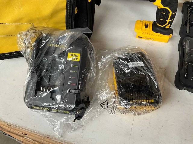 Stanley fatmax fmc626dm2sa-qw kit accuboormachine met accessoires 18v - afbeelding 5 van  10