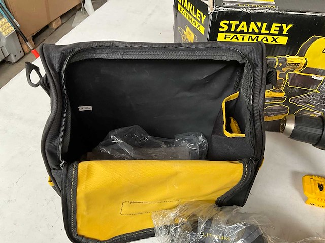 Stanley fatmax fmc626dm2sa-qw kit accuboormachine met accessoires 18v - afbeelding 6 van  10