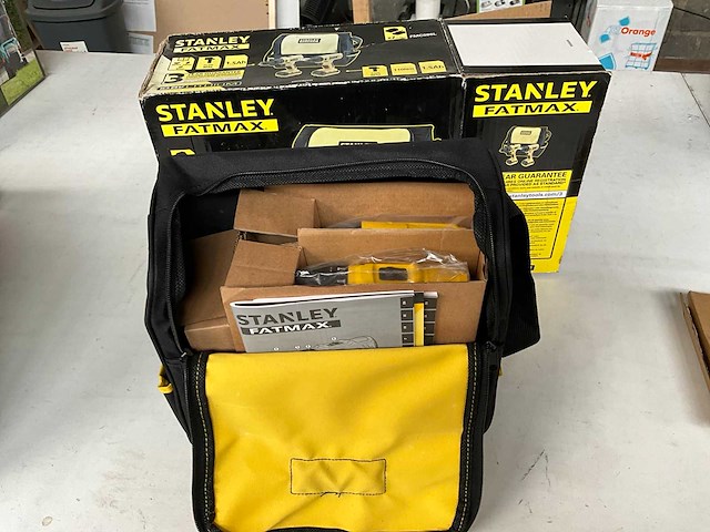Stanley fatmax fmck062ss2-qw accuboormachine en slagschroevendraaier + 2 accu’s - afbeelding 5 van  6