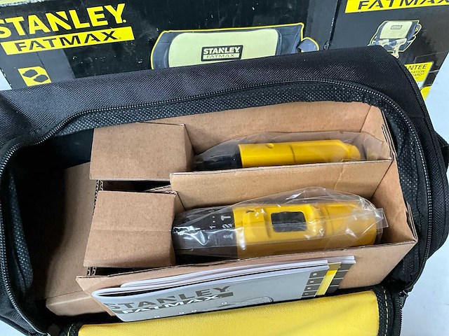 Stanley fatmax fmck062ss2-qw accuboormachine en slagschroevendraaier + 2 accu’s - afbeelding 6 van  6