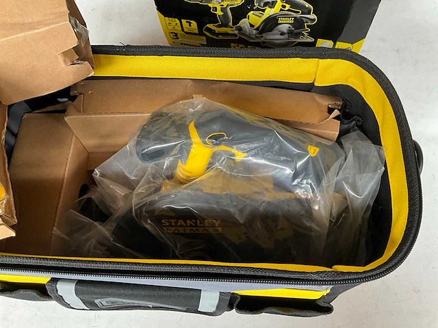 Stanley fatmax fmck462d25-qw kit klopboormachine en cirkelzaag 18v - afbeelding 3 van  10