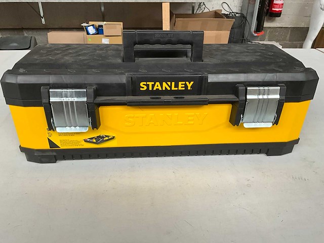 Stanley gereedschapskoffer 67cm - afbeelding 1 van  5