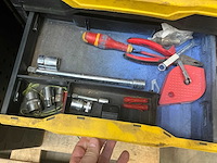 Stanley gereedschapstrolley met inhoud - afbeelding 6 van  8