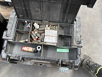 Stanley koffers met partij bevestigingsmaterialen + handgereedschap - afbeelding 5 van  7