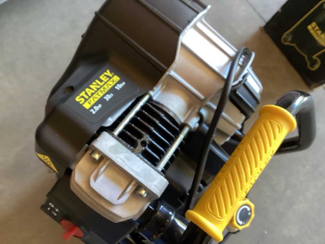 Stanley luchtcompressor fatmax - afbeelding 4 van  4