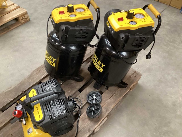 Stanley mix kavel compressors, webshop retouren - afbeelding 1 van  5