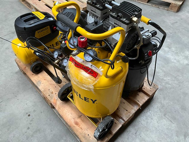 Stanley mix kavel diverse luchtcompressoren - afbeelding 5 van  13