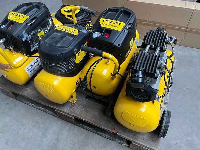Stanley mix kavel diverse luchtcompressoren - afbeelding 9 van  13