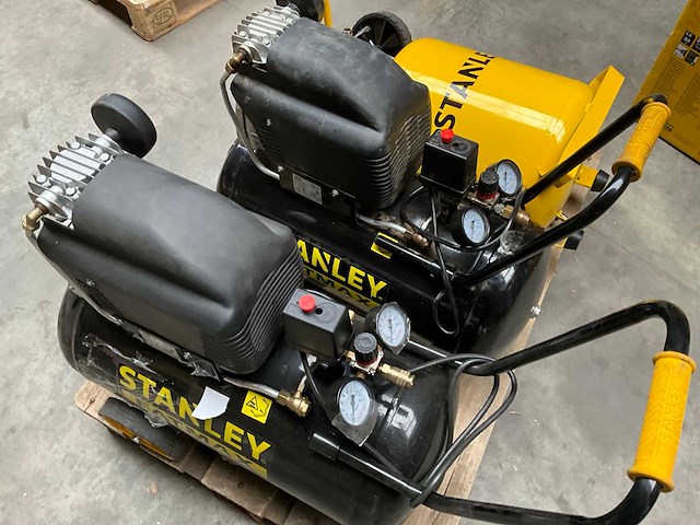 Stanley mix kavel diverse luchtcompressoren - afbeelding 4 van  13
