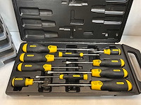 Stanley schroevendraaierset en opbergdozen - afbeelding 2 van  4