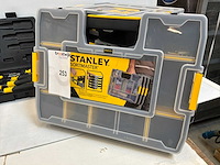 Stanley schroevendraaierset en opbergdozen - afbeelding 3 van  4