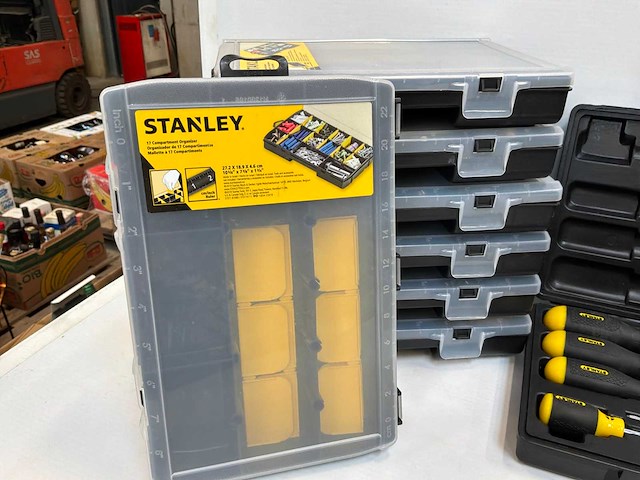 Stanley schroevendraaierset en opbergdozen - afbeelding 4 van  4