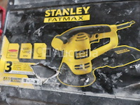 Stanley willekeurige baan schuurmachine fme440 - afbeelding 2 van  5