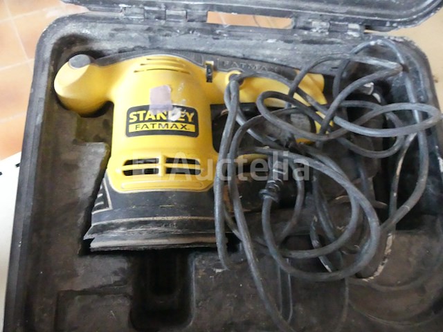 Stanley willekeurige baan schuurmachine fme440 - afbeelding 3 van  5
