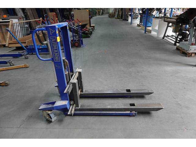 Stapelaar armanni - afbeelding 3 van  7