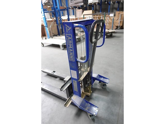 Stapelaar armanni - afbeelding 6 van  7