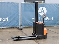 Stapelaar bt elektrisch 800kg 1.58m 2011 - afbeelding 1 van  1