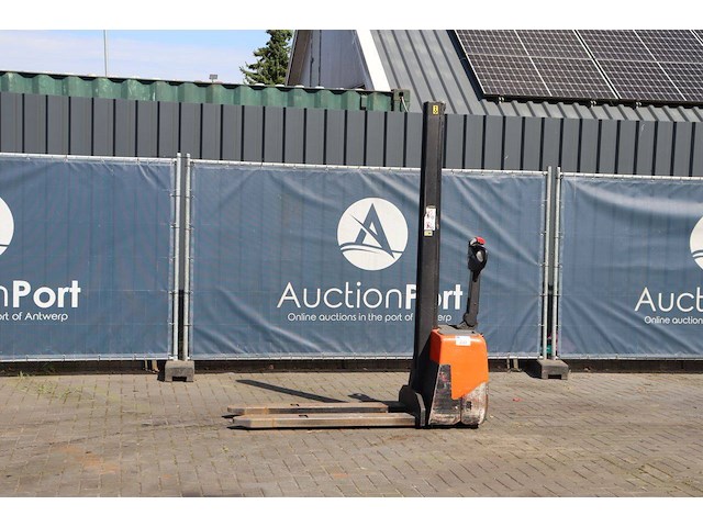 Stapelaar bt hwe100 elektrisch 1000kg 2.0m 2007 - afbeelding 1 van  1