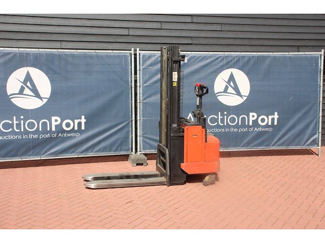 Stapelaar bt lsv 1250/12 elektrisch 1250kg 2.9m 2003 - afbeelding 1 van  1