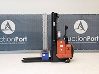 Stapelaar bt lsv 1250/12 elektrisch 1250kg 4.1m 2003 - afbeelding 1 van  1