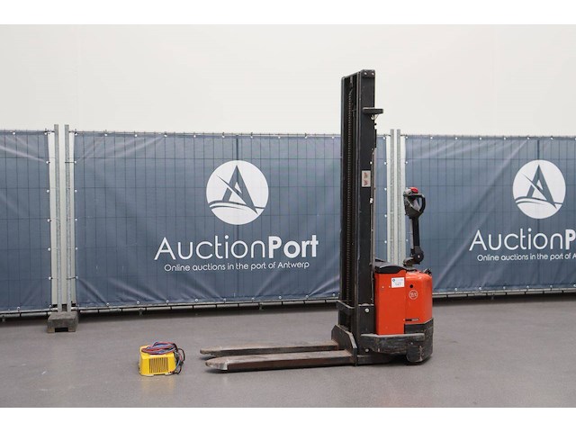 Stapelaar bt s12 elektrisch 1200kg 3.7m - afbeelding 1 van  1