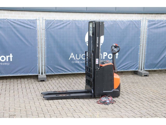 Stapelaar bt swe140l elektrisch 1400kg 2.7m 2014 - afbeelding 1 van  1