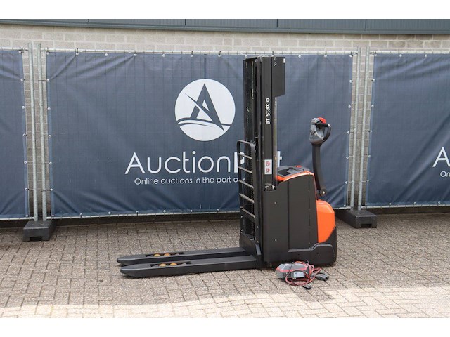Stapelaar bt swe140l elektrisch 1400kg 2.7m 2015 - afbeelding 1 van  1