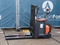 Stapelaar bt swe200d elektrisch 2000kg 2015 - afbeelding 1 van  1