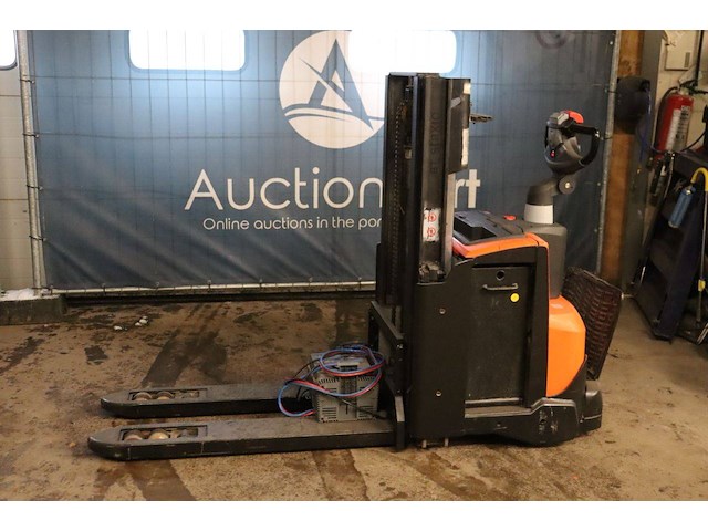 Stapelaar bt swe200d elektrisch 2000kg 2016 - afbeelding 1 van  1