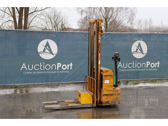 Stapelaar icem te 10/320 vt elektrisch 1000kg 3.2m 2002 - afbeelding 1 van  1