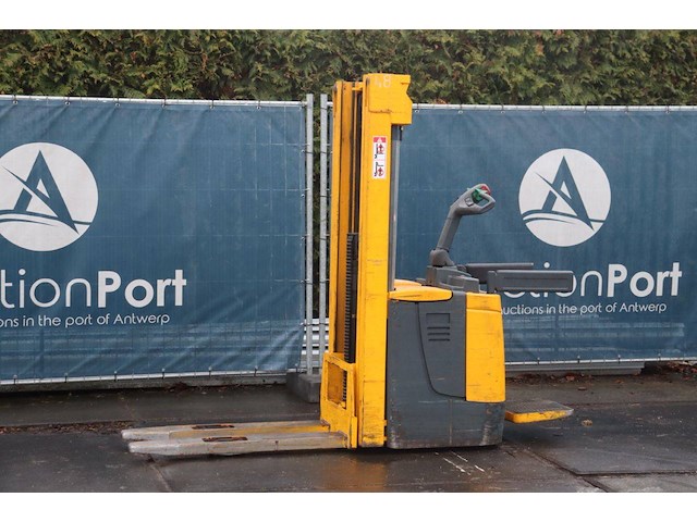 Stapelaar jungheinrich erc-214 elektrisch 1400kg 4.7m 2006 - afbeelding 1 van  1