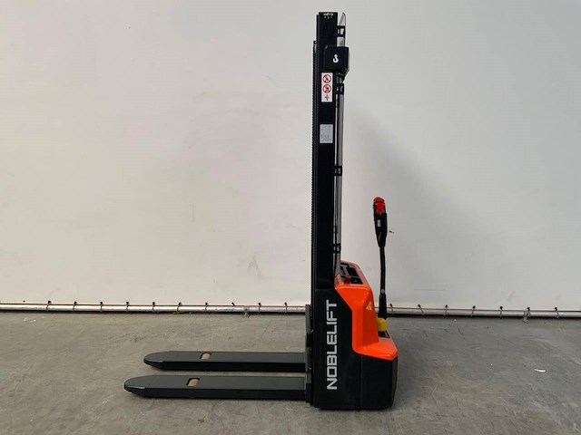 Stapelaar noblelift pse12b36 elektrisch 1200kg 3.6m 2024 nieuw - afbeelding 1 van  1