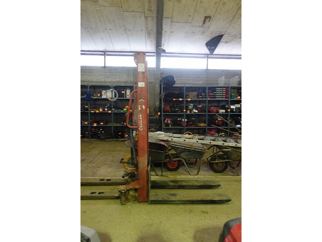 Stapelaar (pomp kapot) - afbeelding 2 van  8