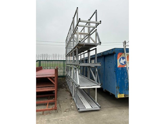 Stapelbak/bok voor lengtes van 600cm - afbeelding 8 van  8