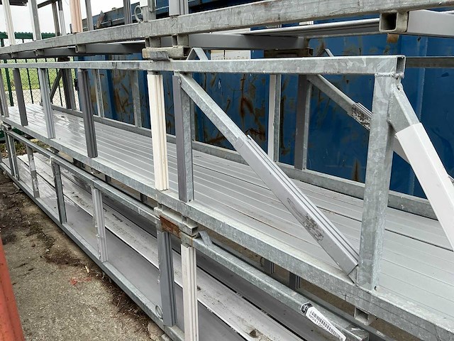 Stapelbak/bok voor lengtes van 600cm - afbeelding 2 van  2