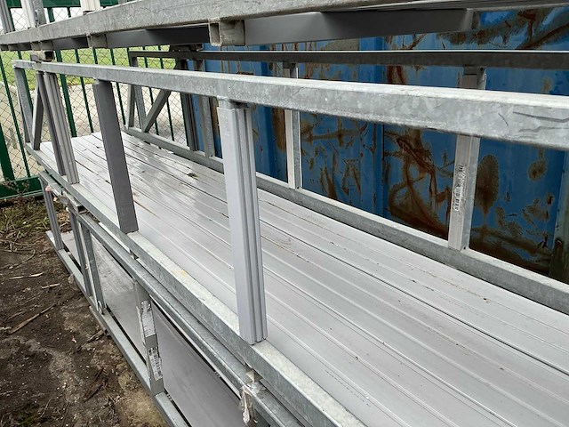 Stapelbak/bok voor lengtes van 600cm - afbeelding 2 van  2