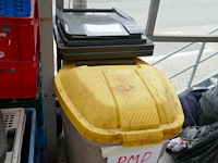 Stapelbakken + afvalcontainers - afbeelding 2 van  3