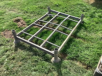 Stapelbak/voet 105x140x32 cm. - afbeelding 2 van  2