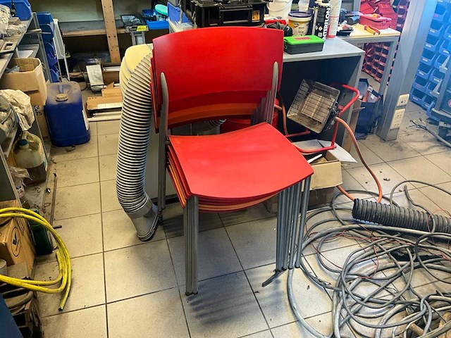 Stapelbare bijzetstoelen (6x) - afbeelding 1 van  4