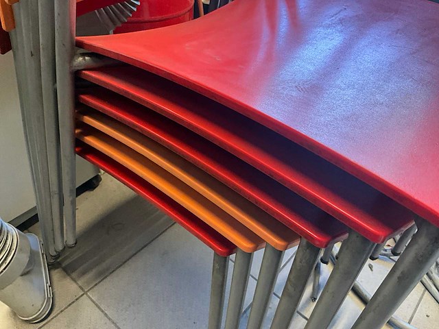 Stapelbare bijzetstoelen (6x) - afbeelding 4 van  4