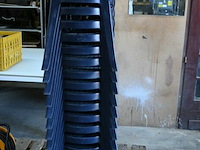 Stapelbare blauwe kunststof tuinstoelen (14x)