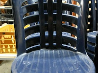 Stapelbare blauwe kunststof tuinstoelen (20x) - afbeelding 2 van  2