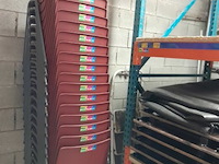 Stapelbare bordeaux kunststof stoelen (22x) - afbeelding 2 van  3