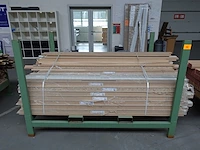 Stapelbare metalen houder + inhoud
