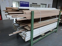 Stapelbare metalen houder + inhoud - afbeelding 2 van  4